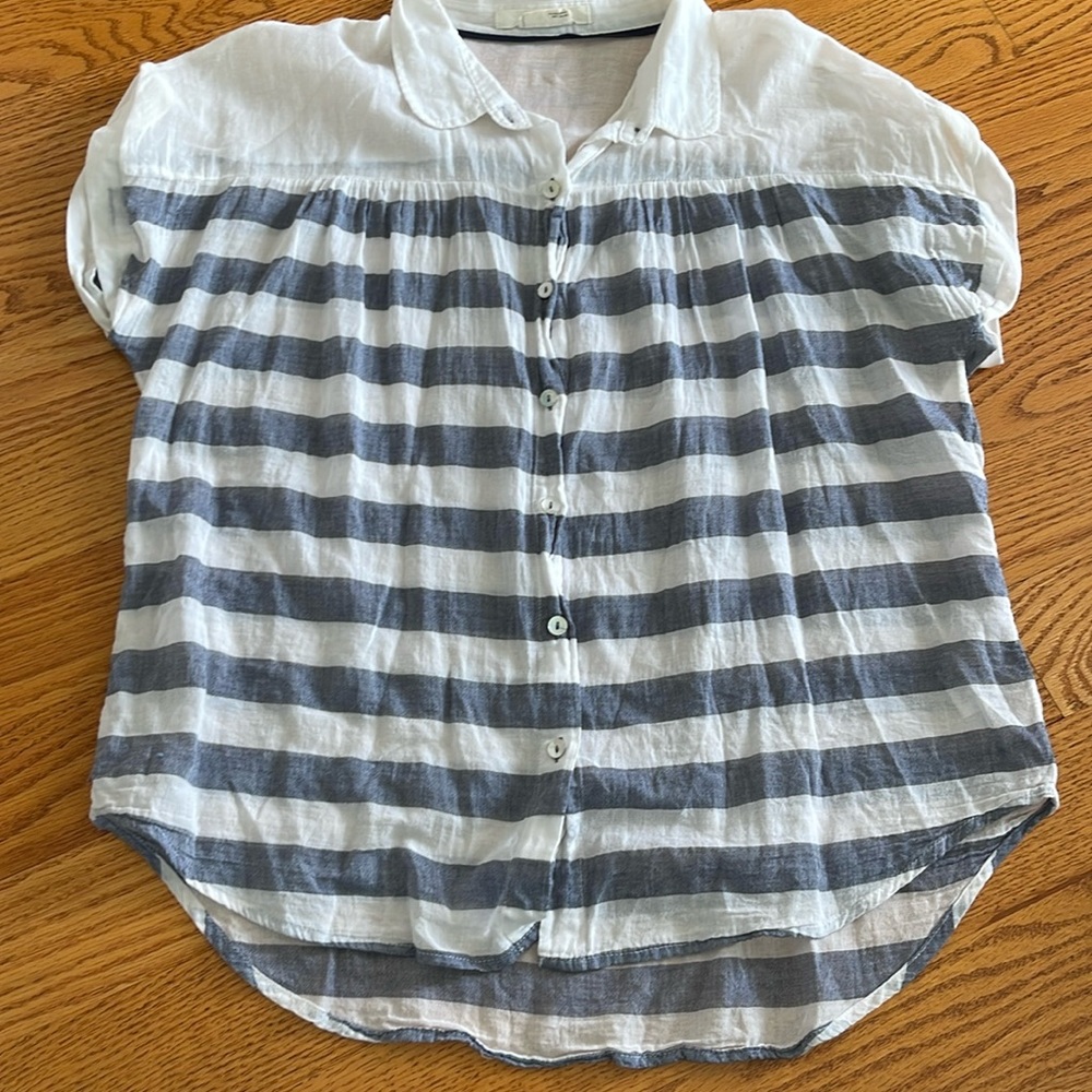 Anthropologie Hei Hei size L shirt